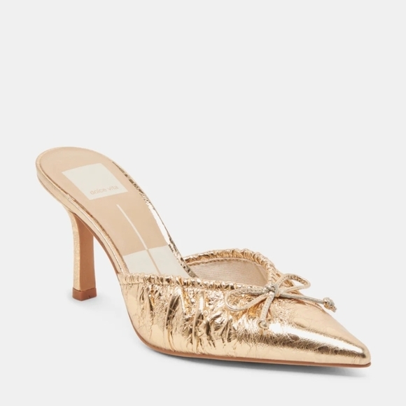 💛🔹️Dolce Vita 🔹️Kairi Heels Gold Distressed Leather shoes heels size 10.5